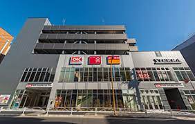 コンビニ　セブンイレブン北区志茂駅前店（コンビニ）まで673m
