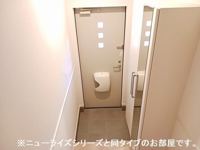 玄関　収納もある玄関です