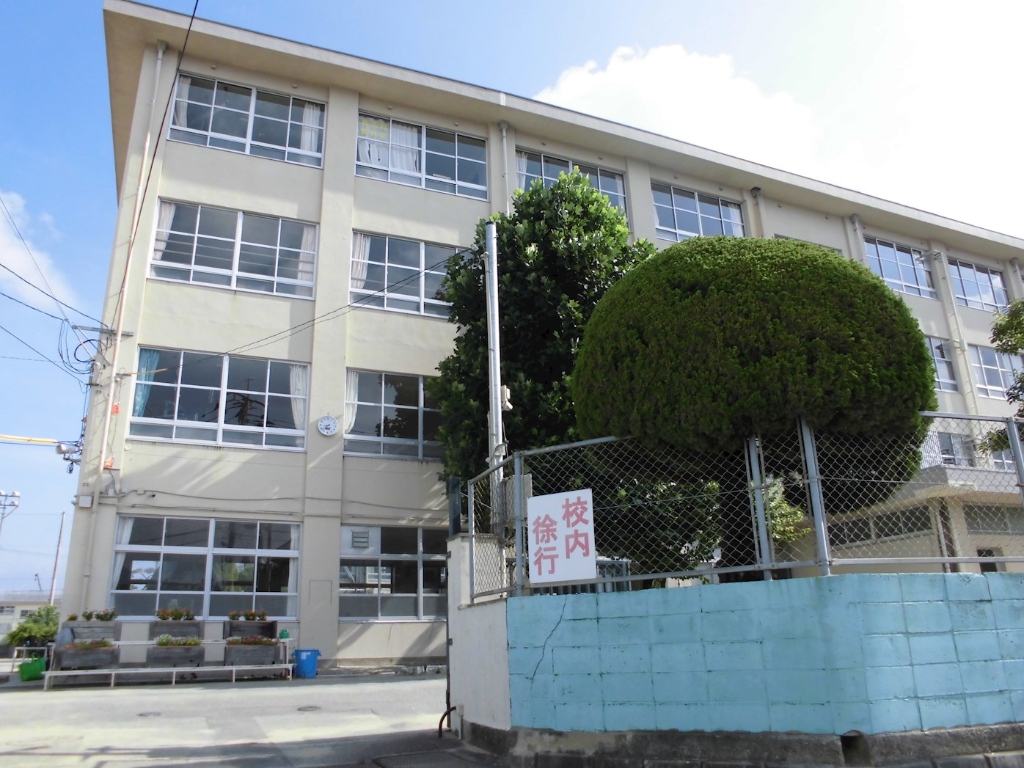 小学校　城南小学校（小学校）まで600m