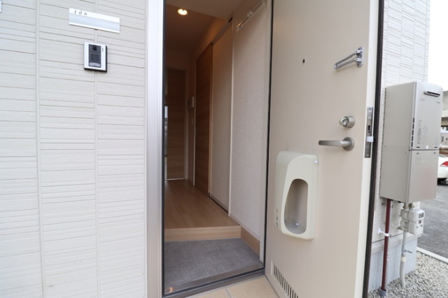 シュペール小原田の玄関写真