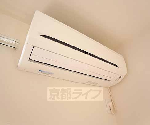 その他設備　エアコンはリビングにあります。