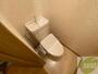 トイレ　ウォシュレット機能がついたトイレです。安心して使用できます。