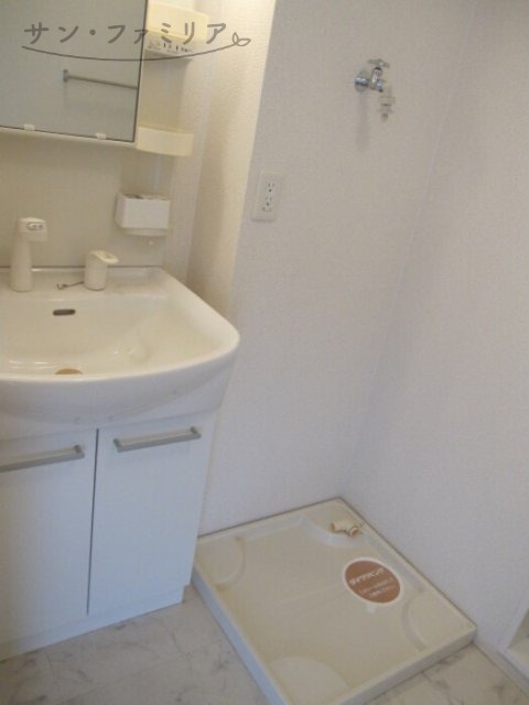 洗面設備　同一物件別部屋写真