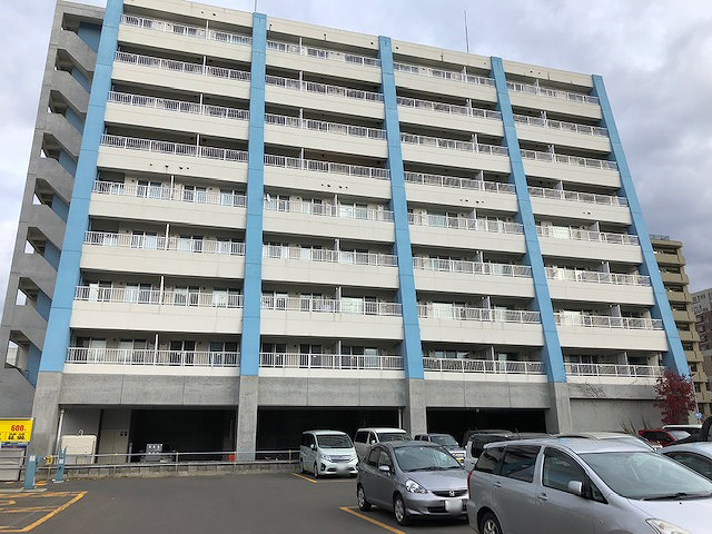 レガーロ美術館通の外観写真