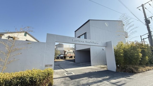 建物外観　コンクローと打ちっぱなしのおしゃれな外観です