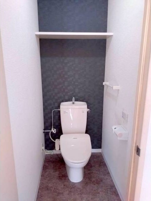 ファーストプレイスのトイレ写真