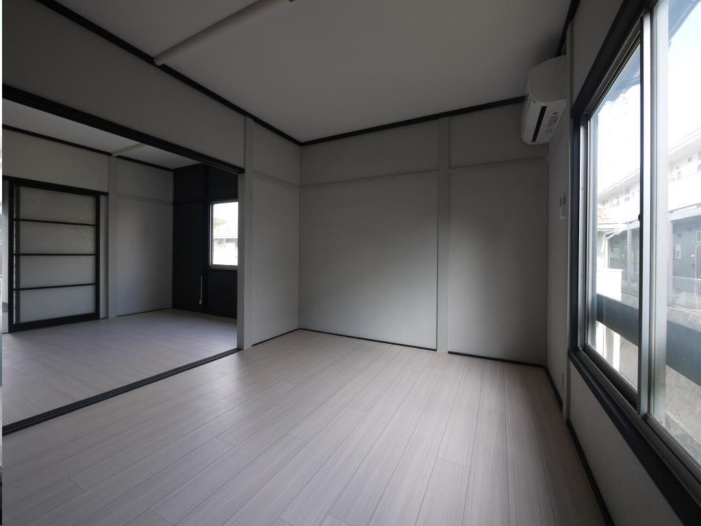 The BASE桜木町の居間写真