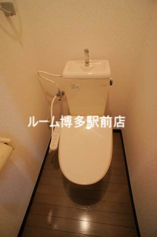トイレ　別号室