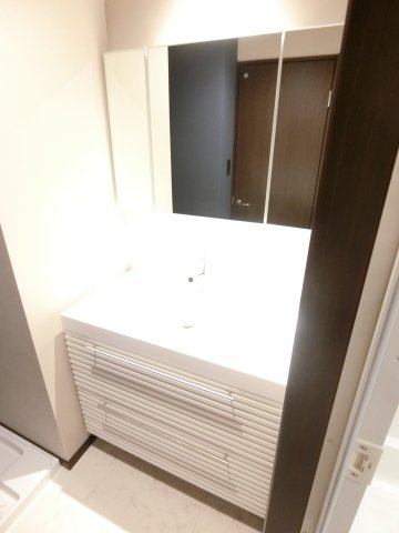 洗面設備　詳細は、RISUMO江坂本店→06-6155-7137まで♪