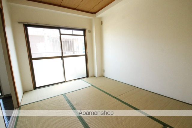 ファイブアイランドの居間写真