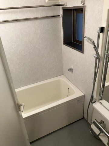 バス・シャワールーム　※別部屋の参考写真です。