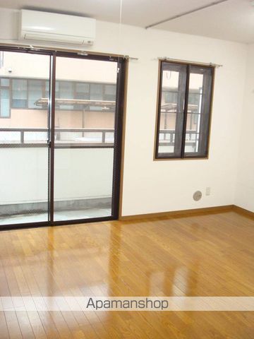 ＪＲ中央線 甲府駅 徒歩21分 3階建 築30年の居間写真