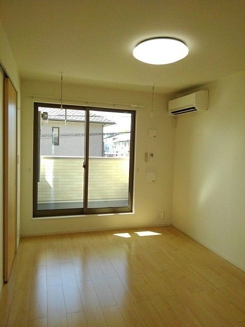 ヤマトサンシャインMの居間写真