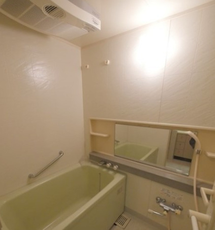バス・シャワールーム　別部屋参考写真です