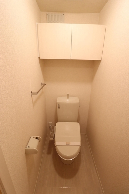 トイレ　温水便座付きトイレ