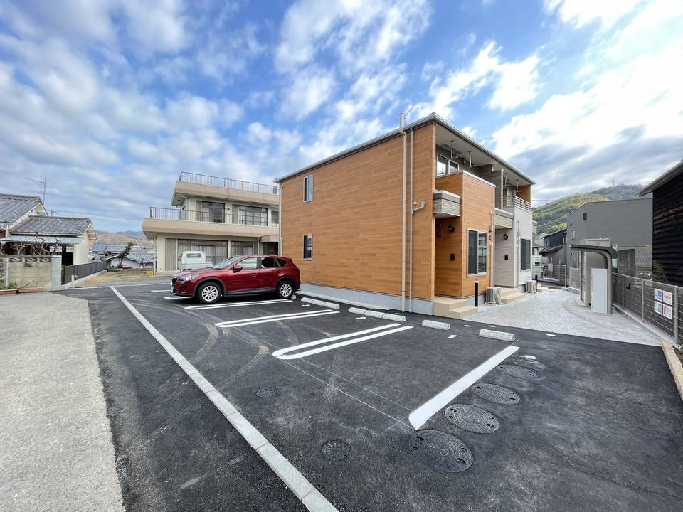 駐車場　駐車場