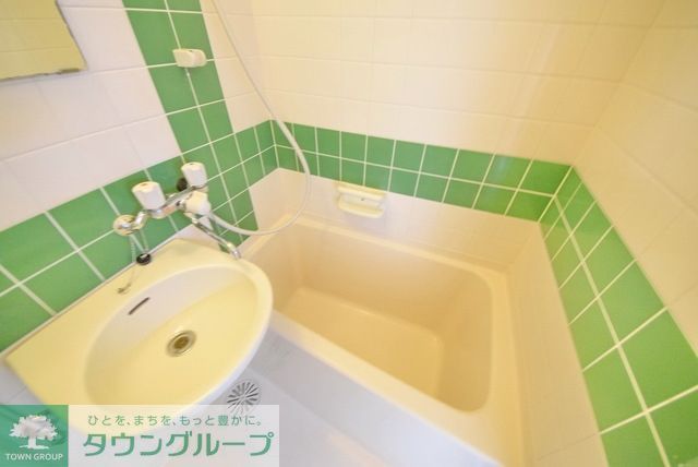 バス・シャワールーム
