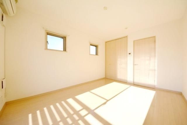 その他部屋・スペース　★広々８帖★