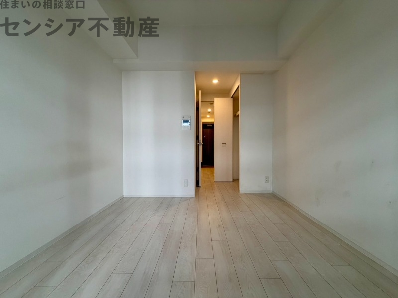 エスリード京橋アミュゼ.の居間写真