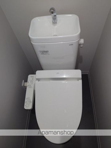 ＪＲ常磐線 北千住駅 徒歩15分 3階建 築9年のトイレ写真