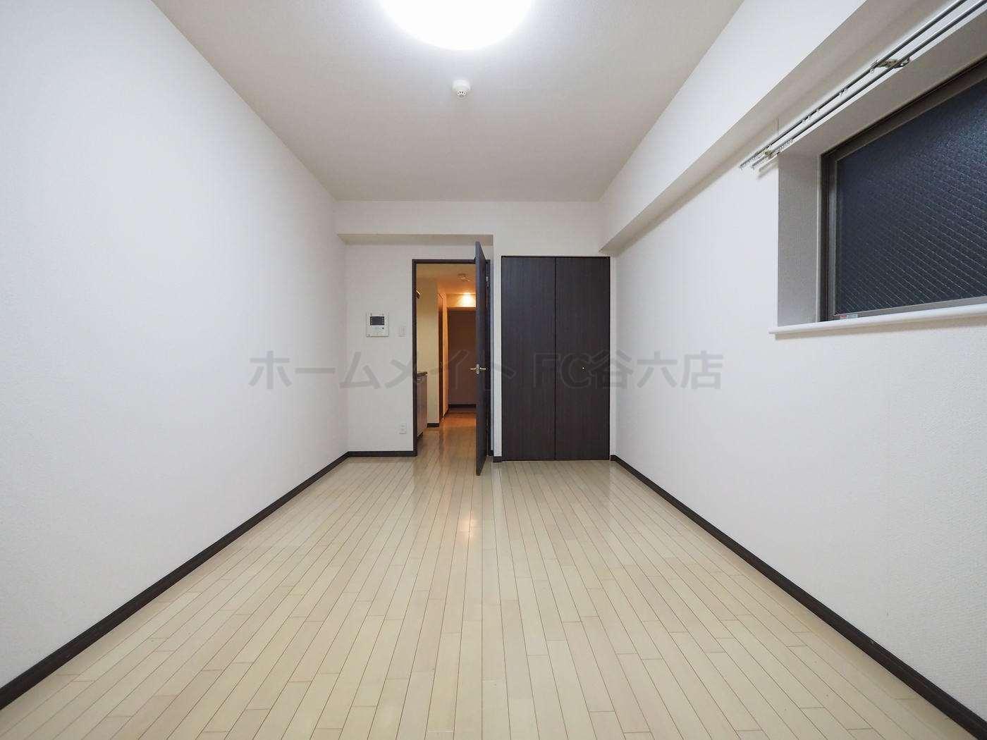 ディナスティ松屋町IIの居間写真