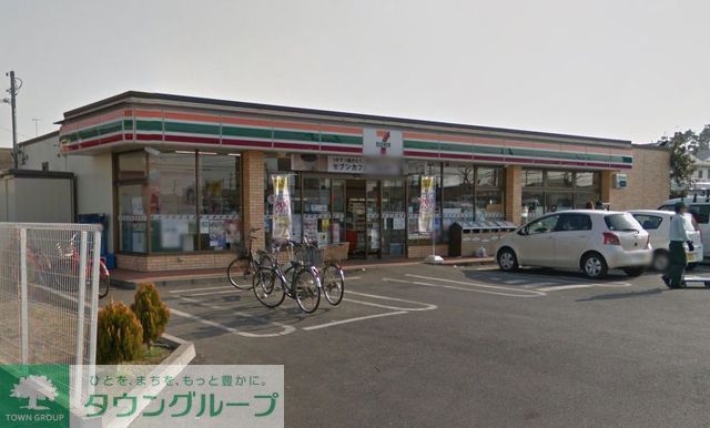 コンビニ　セブンイレブン（コンビニ）まで495m