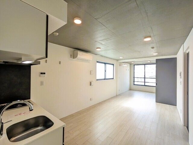 ＪＲ山手線 田端駅 徒歩8分 5階建 築5年の居間写真