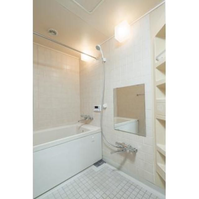 バス・シャワールーム　※写真は同タイプ住戸です。