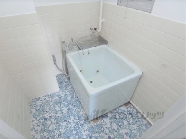 バス・シャワールーム　バス