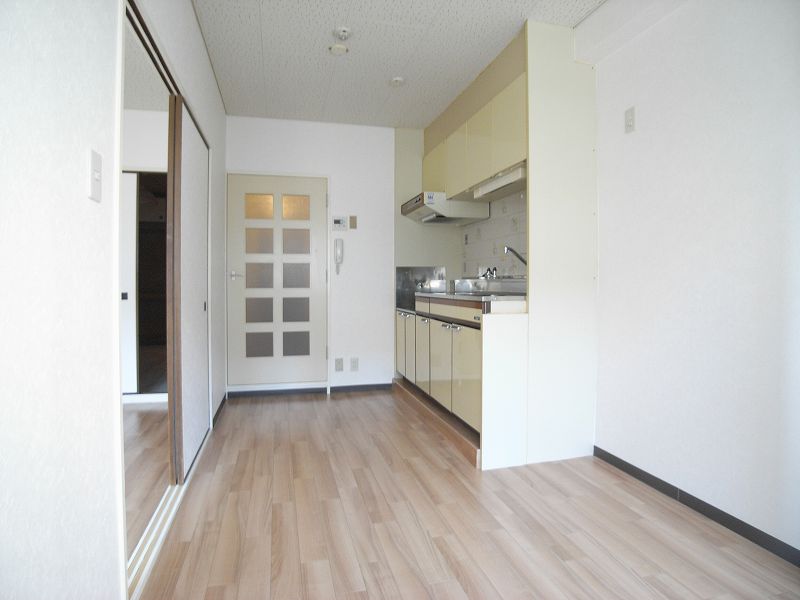 富尾マンションIIの居間写真