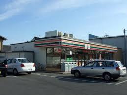 コンビニ　セブンイレブン一宮向山町1丁目店（コンビニ）まで162m