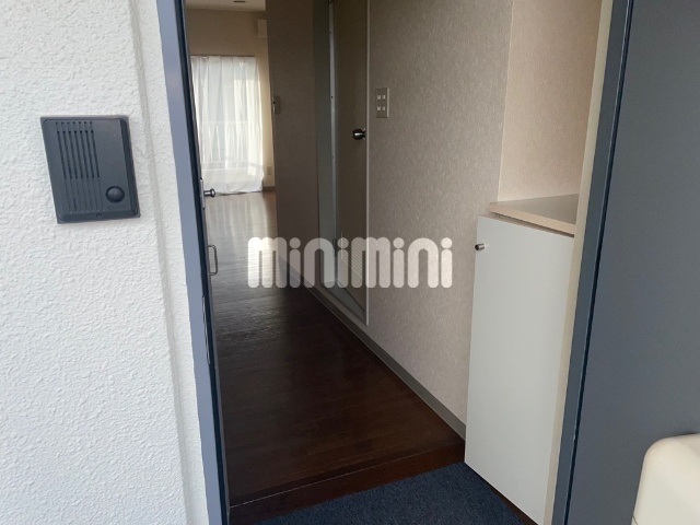 玄関　インターホン完備の玄関スペースです