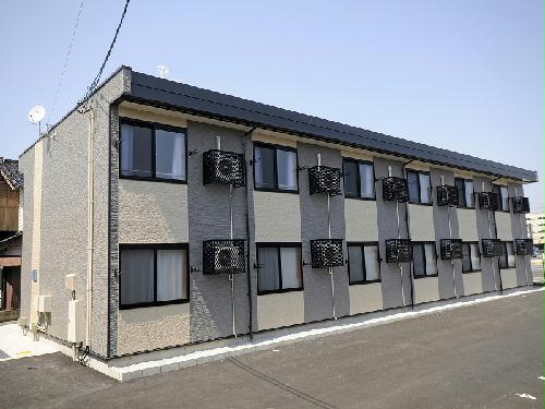 レオパレスハシマの建物外観