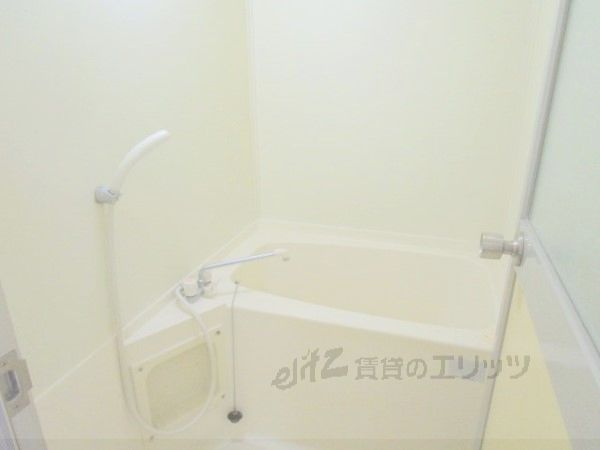 バス・シャワールーム　風呂