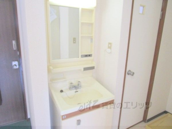 洗面設備　洗面所