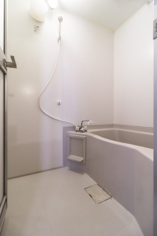 バス・シャワールーム　図面と現状に相違がある場合には現状を優先