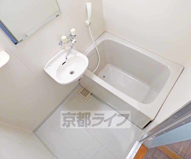 バス・シャワールーム　お風呂です。