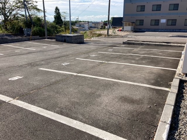 駐車場　駐車場