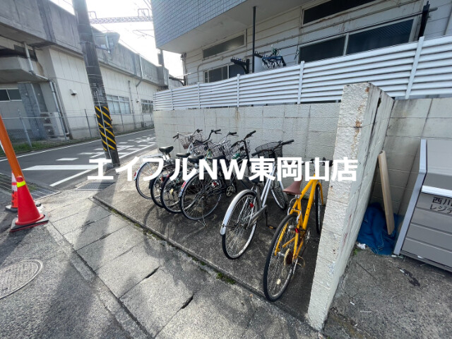 駐車場　駐輪場