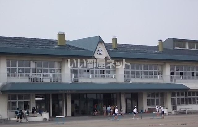 小学校　南城小学校（小学校）まで1071m