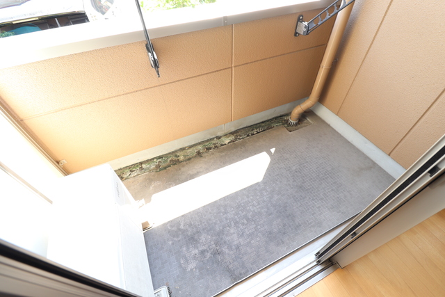 バルコニー　東向きバルコニー