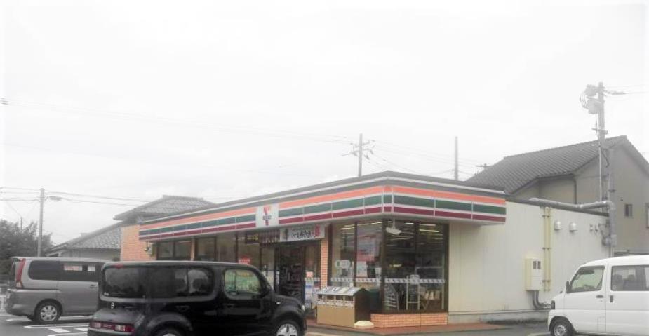 コンビニ　セブンイレブン（コンビニ）まで500m