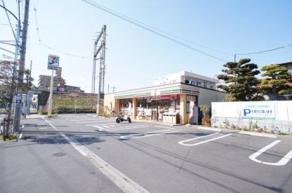 コンビニ　セブンイレブン 江戸川西小岩3丁目店（コンビニ）まで107m
