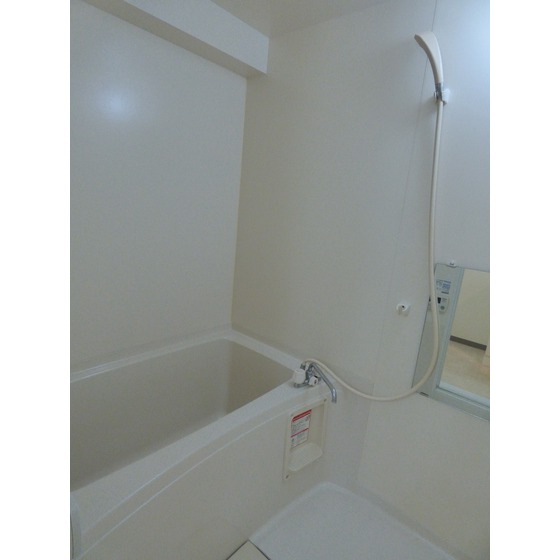 バス・シャワールーム　同部屋タイプ・現状優先