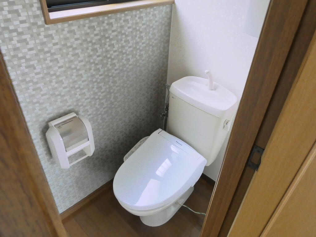 湘南ハイツD棟のトイレ写真