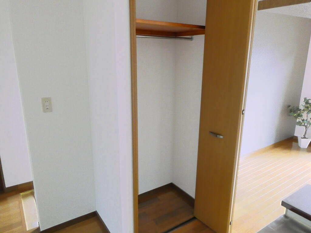 湘南ハイツD棟の内装写真