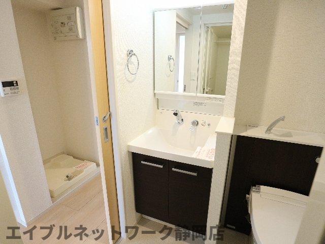 洗面設備　洗面所です