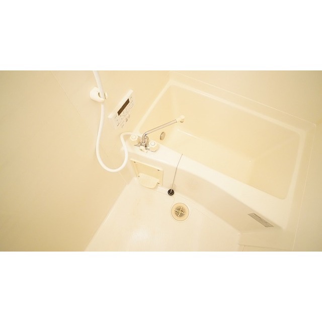 バス・シャワールーム　バス（同仕様タイプ）