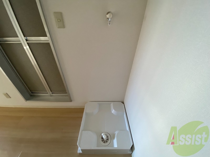 その他部屋・スペース　洗濯機置き場です。十分な広さで使い勝手良さそうです。