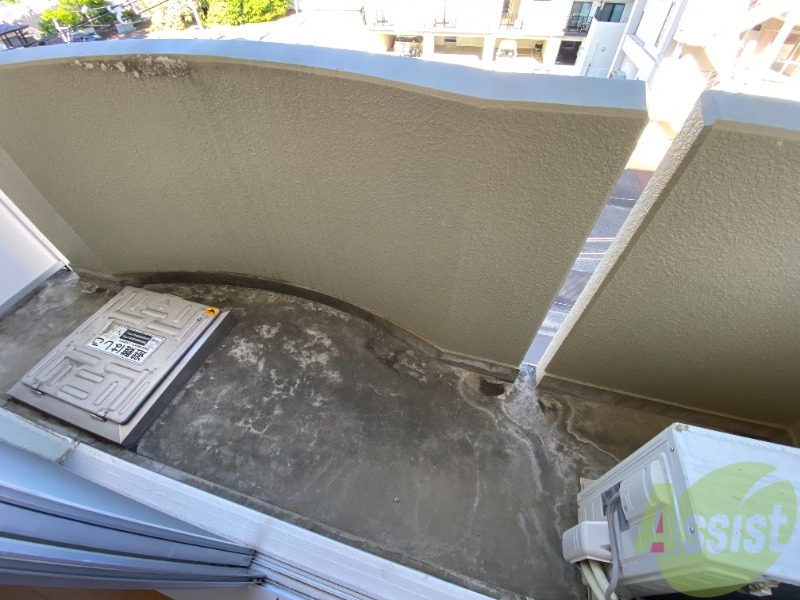 バルコニー　バルコニーも広く、洗濯物も干しやすそうですね。